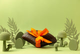 Garniture de chocolats noirs et laits